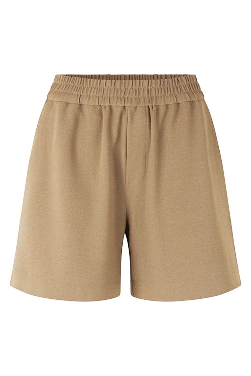 Mbym Shorts Phillipa Short-  White Pepper i Store Plus Size Størrelser